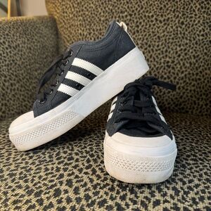 Women’s Adidas Black Sneaker Platforms Size 6